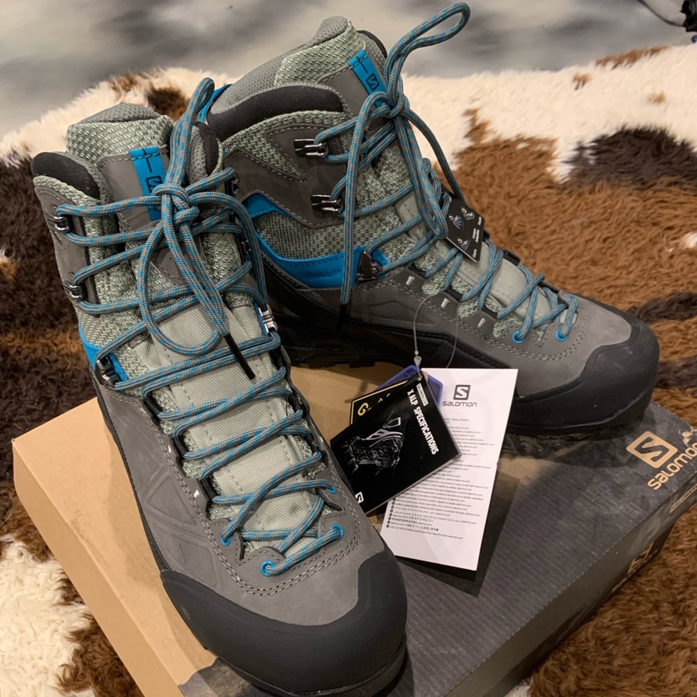 Salomon hiking boots